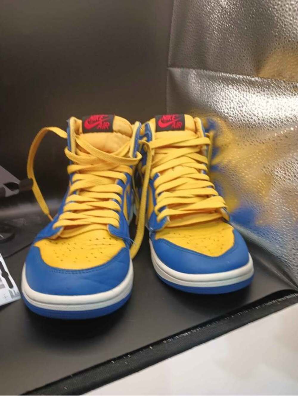 Air Jordan 1 Retro High OG 'Reverse Laney'